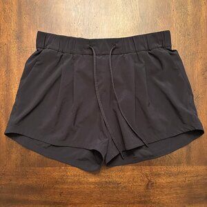 Stroll at Sundown Short 3" - Black - 6